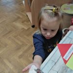 Djeca uživaju u aktivnostima s Macom Papučaricom - Vrtić Potočnica